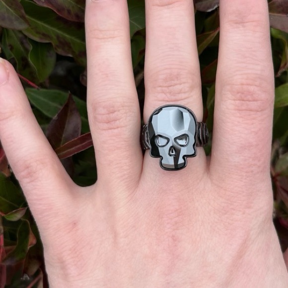 Swarovski Crystal Skull Adjustable Ring - Picture 6 of 6